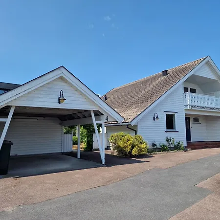 Holiday home Hus Ved Ringshaugstranda